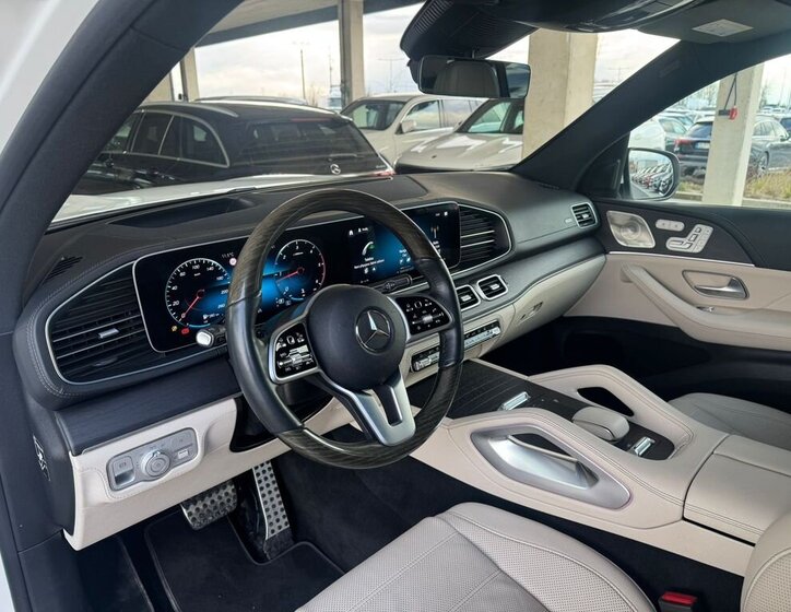 Mercedes-Benz GLS SUV 2,9 l 243 kw
