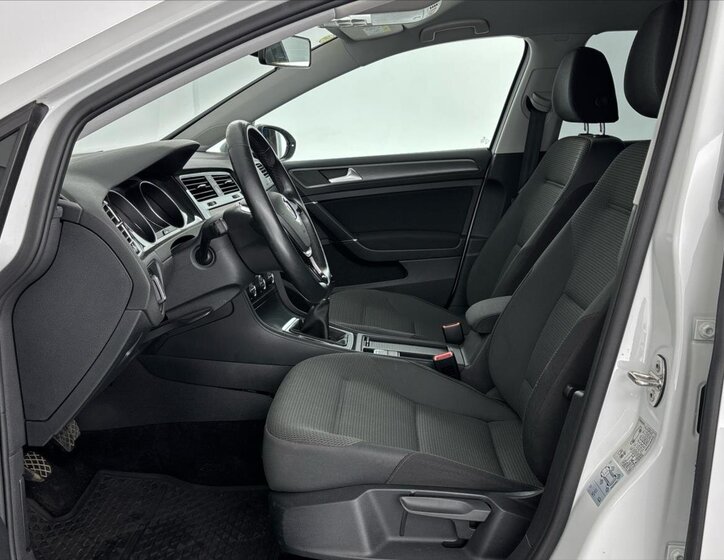 Volkswagen Golf Kombi 1,5 l 96 kw