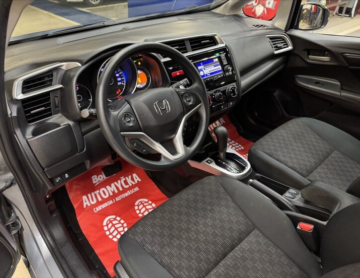 Honda Jazz Hatchback 1,3 l 75 kw