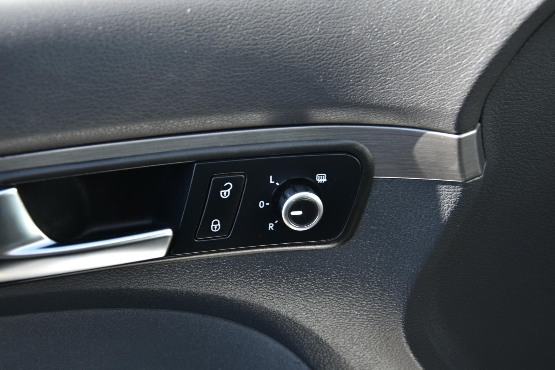 Volkswagen Touran MPV 1,6 l 77 kw