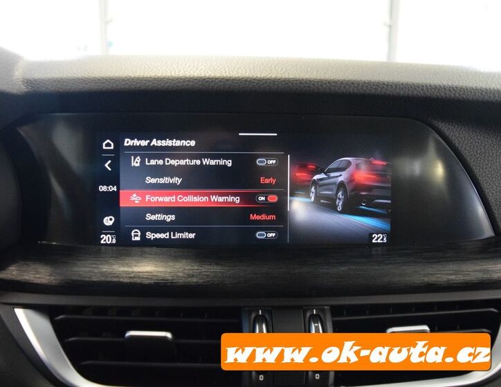 Alfa Romeo Stelvio 45