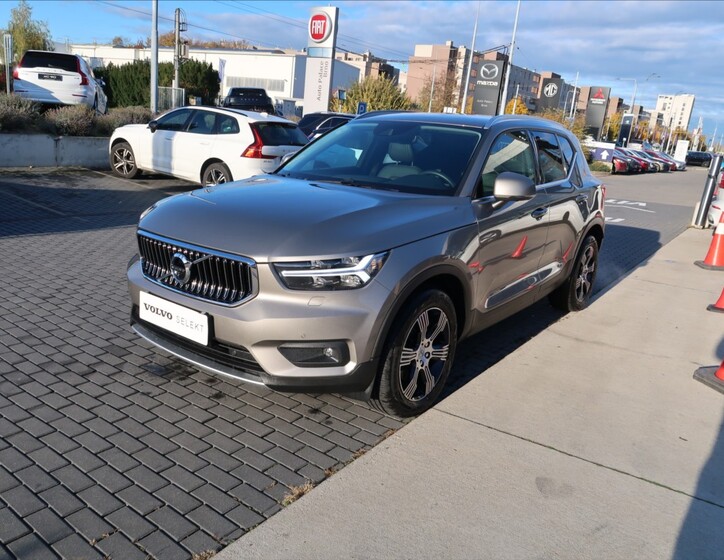 Volvo XC40 1