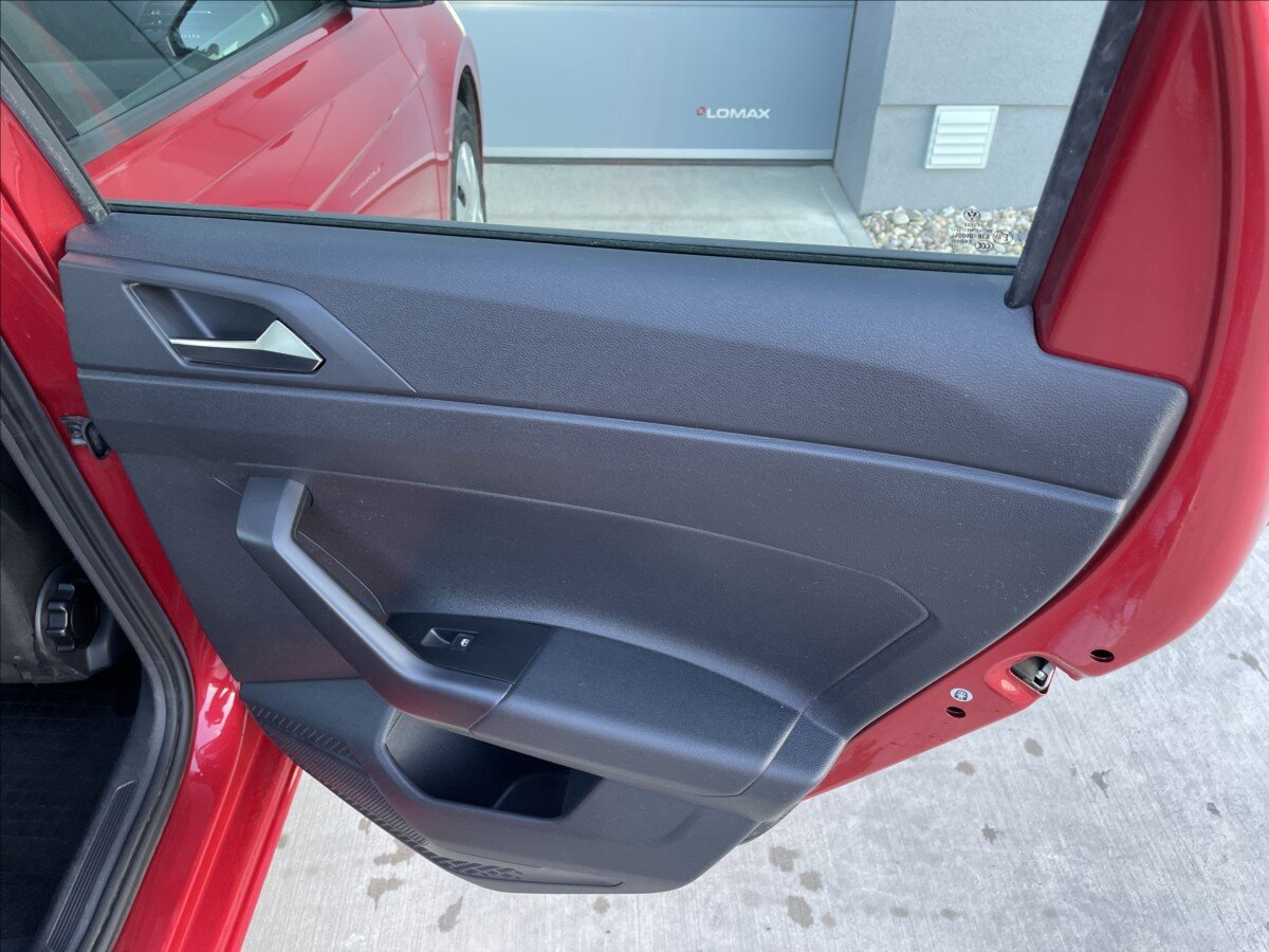 Volkswagen Polo Hatchback 999,0 70 kw