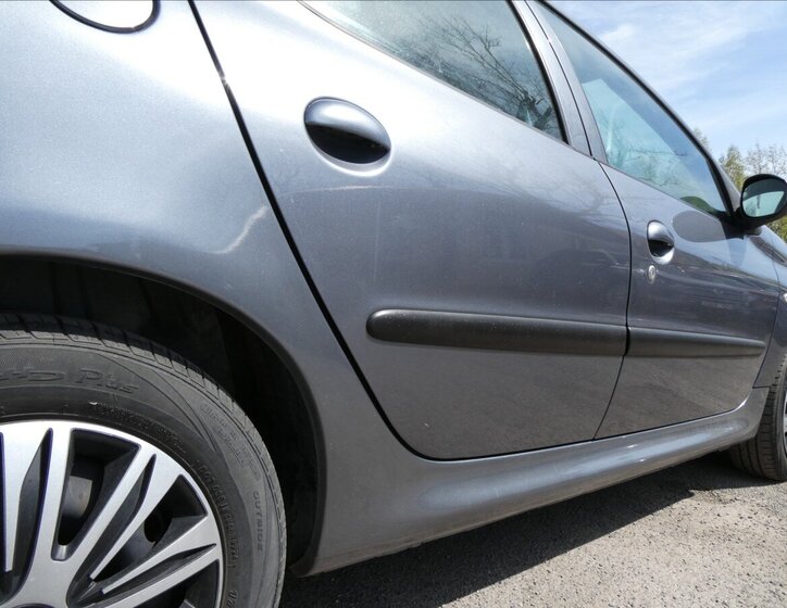 Peugeot 206 Hatchback 1,4 l 54 kw