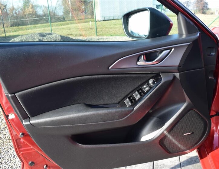 Mazda 3 Hatchback 2,0 l 121 kw