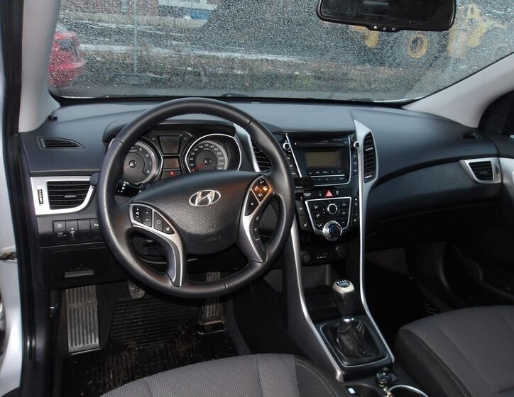 Hyundai i30 Kombi 1,6 l 99 kw