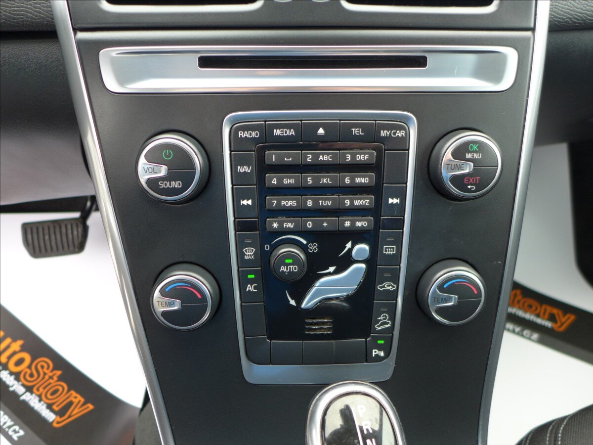 Volvo XC60 SUV 2,4 l 120 kw