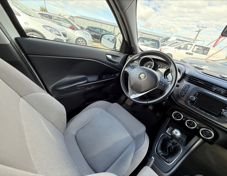 Alfa Romeo Giulietta 22