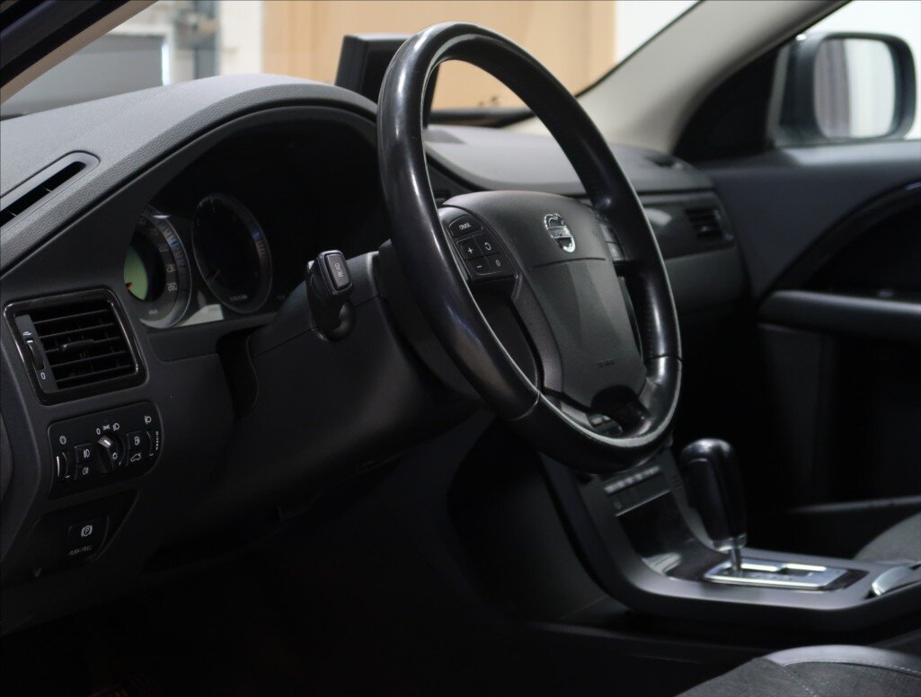 Volvo XC70 Kombi 2,4 l 136 kw