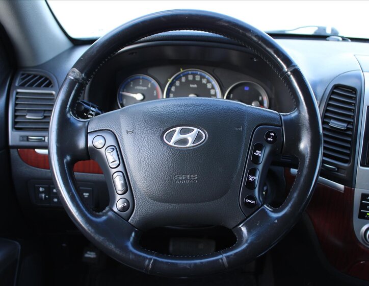 Hyundai Santa Fe SUV / Terénní 2,2 l 114 kw