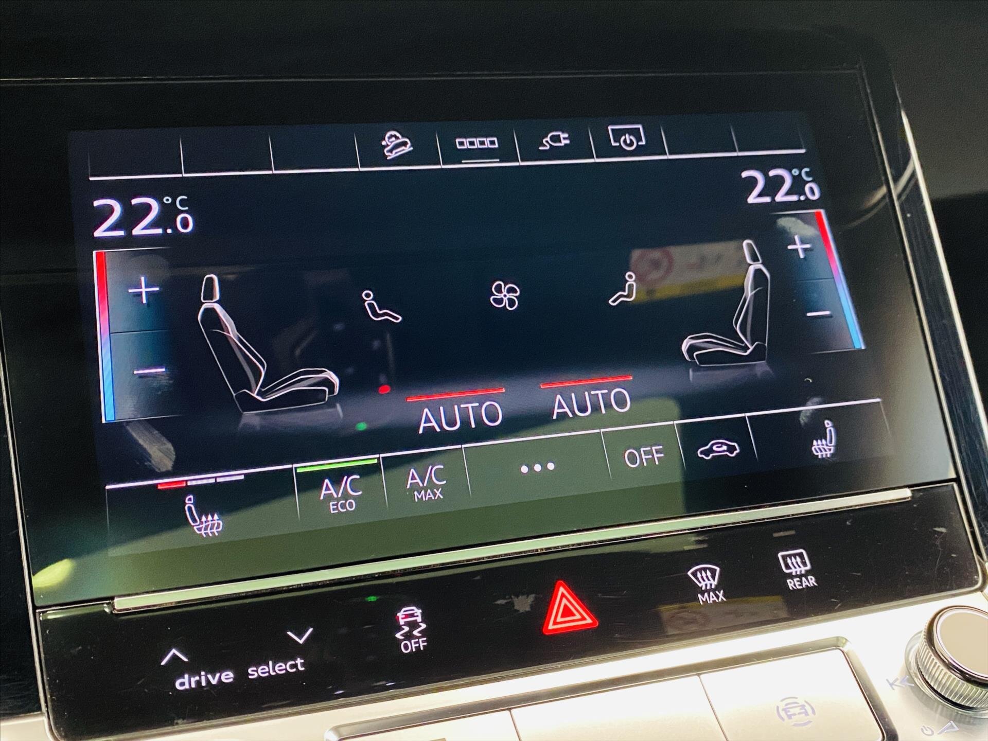 Audi e-tron SUV 0,0 370 kw