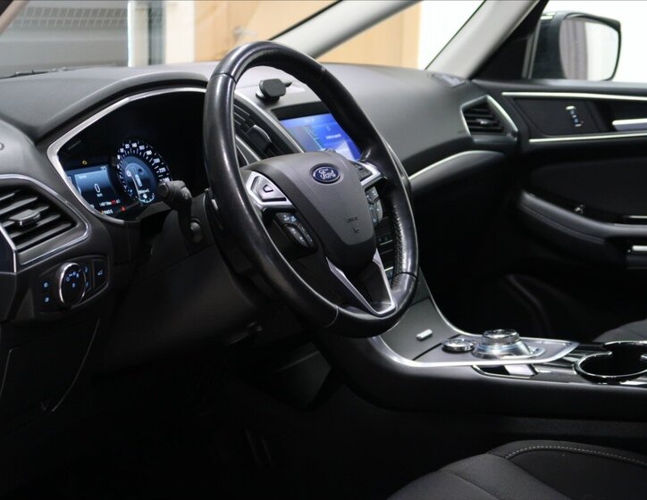 Ford S-MAX MPV 2,0 l 140 kw