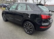 Audi Q3 10