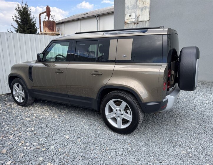 Land Rover Defender SUV / Terénní 3,0 l 221 kw