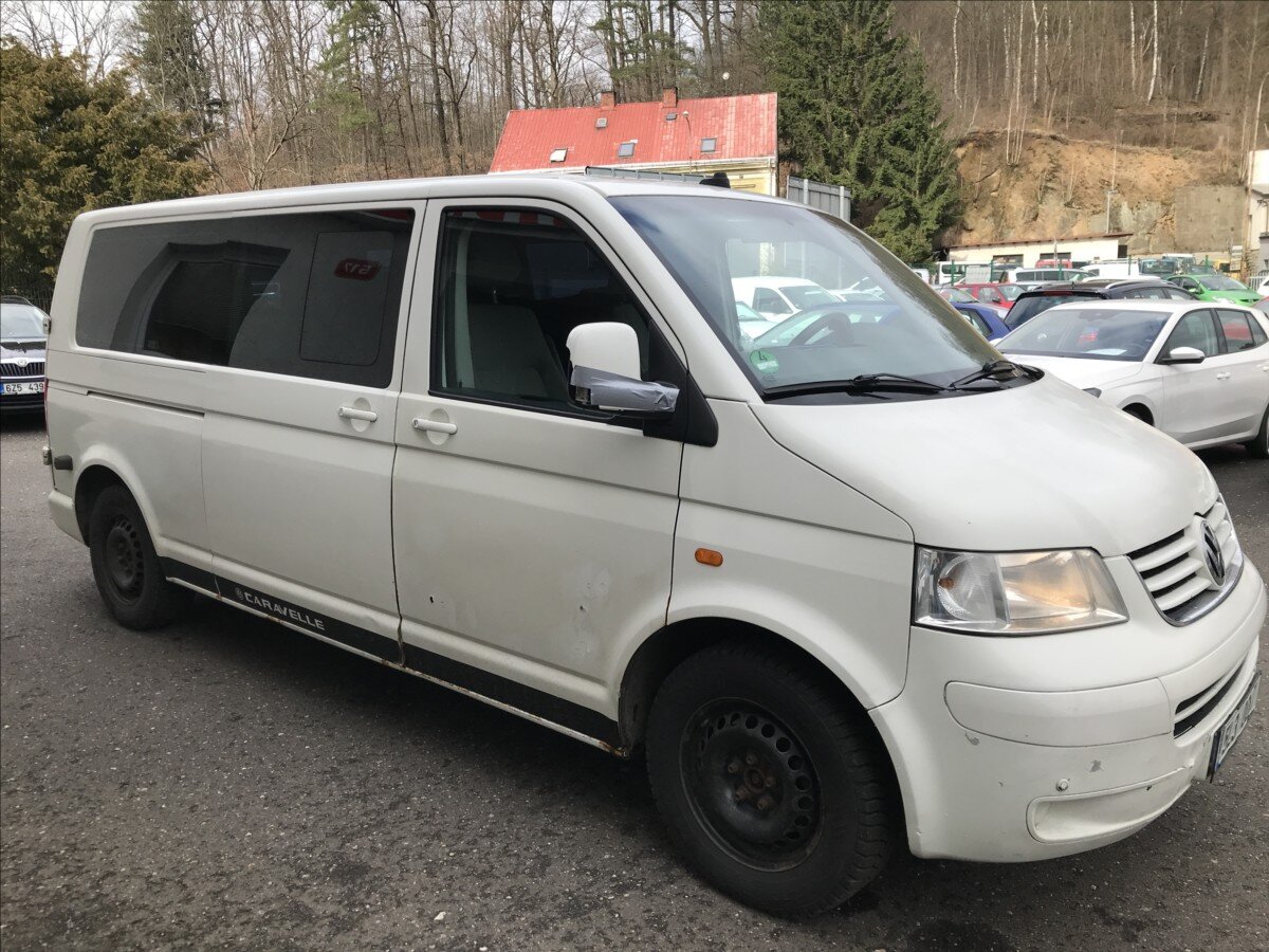 Volkswagen Caravelle Kombi 2,5 l 128 kw