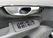 Volvo XC90 23