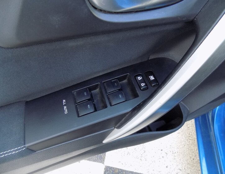 Toyota Auris Hatchback 1,8 l 73 kw