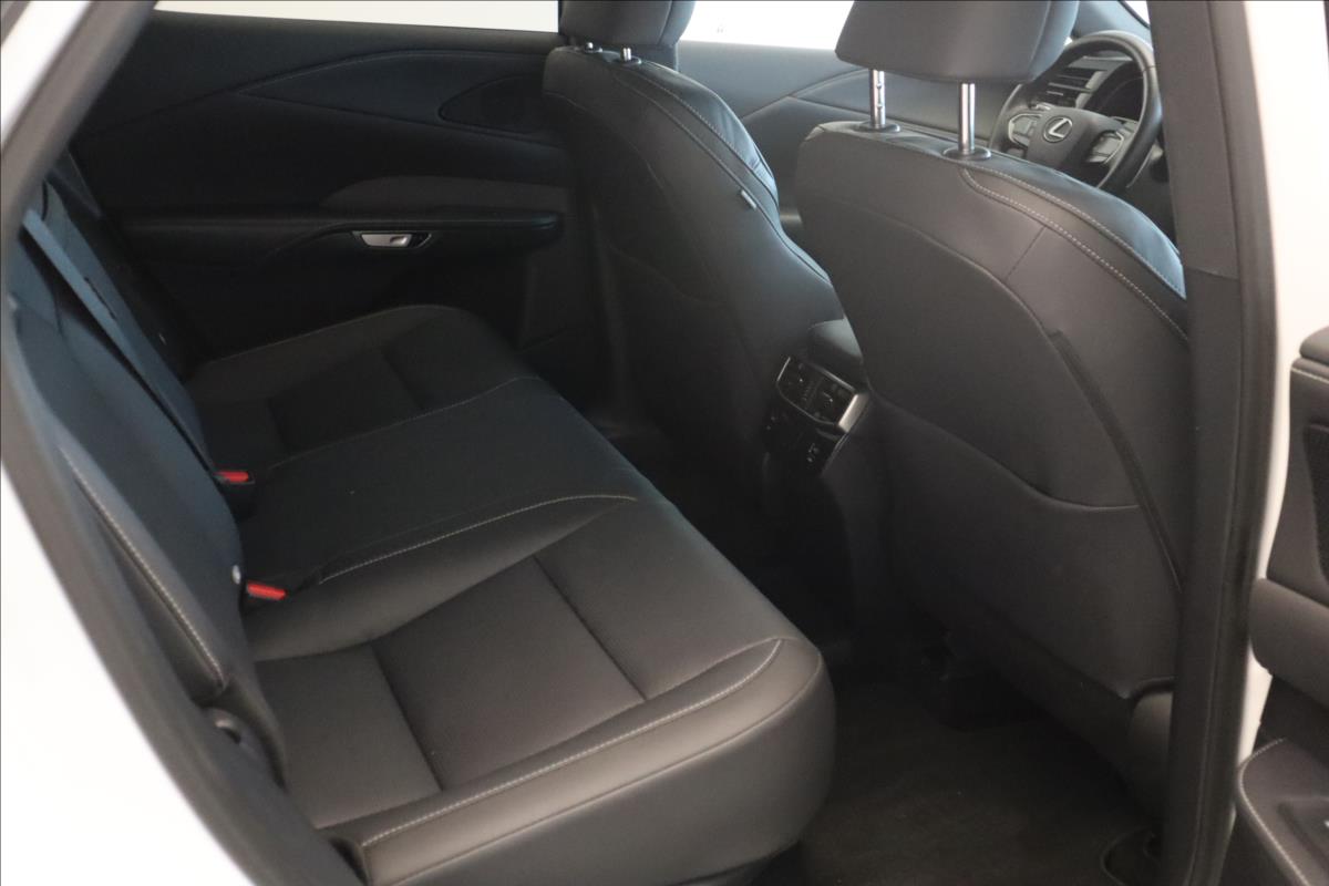 Lexus RX 450h+