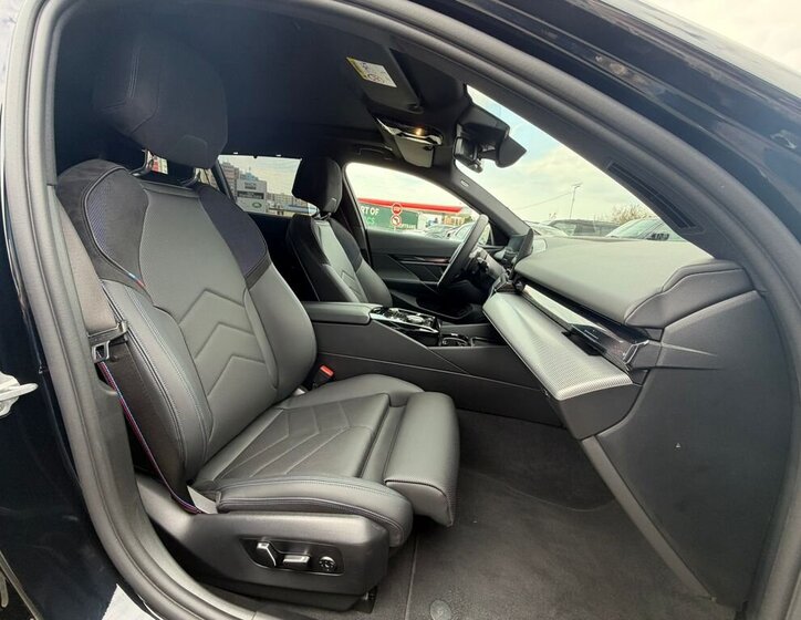 BMW Řada 5 Kombi 3,0 l 360 kw