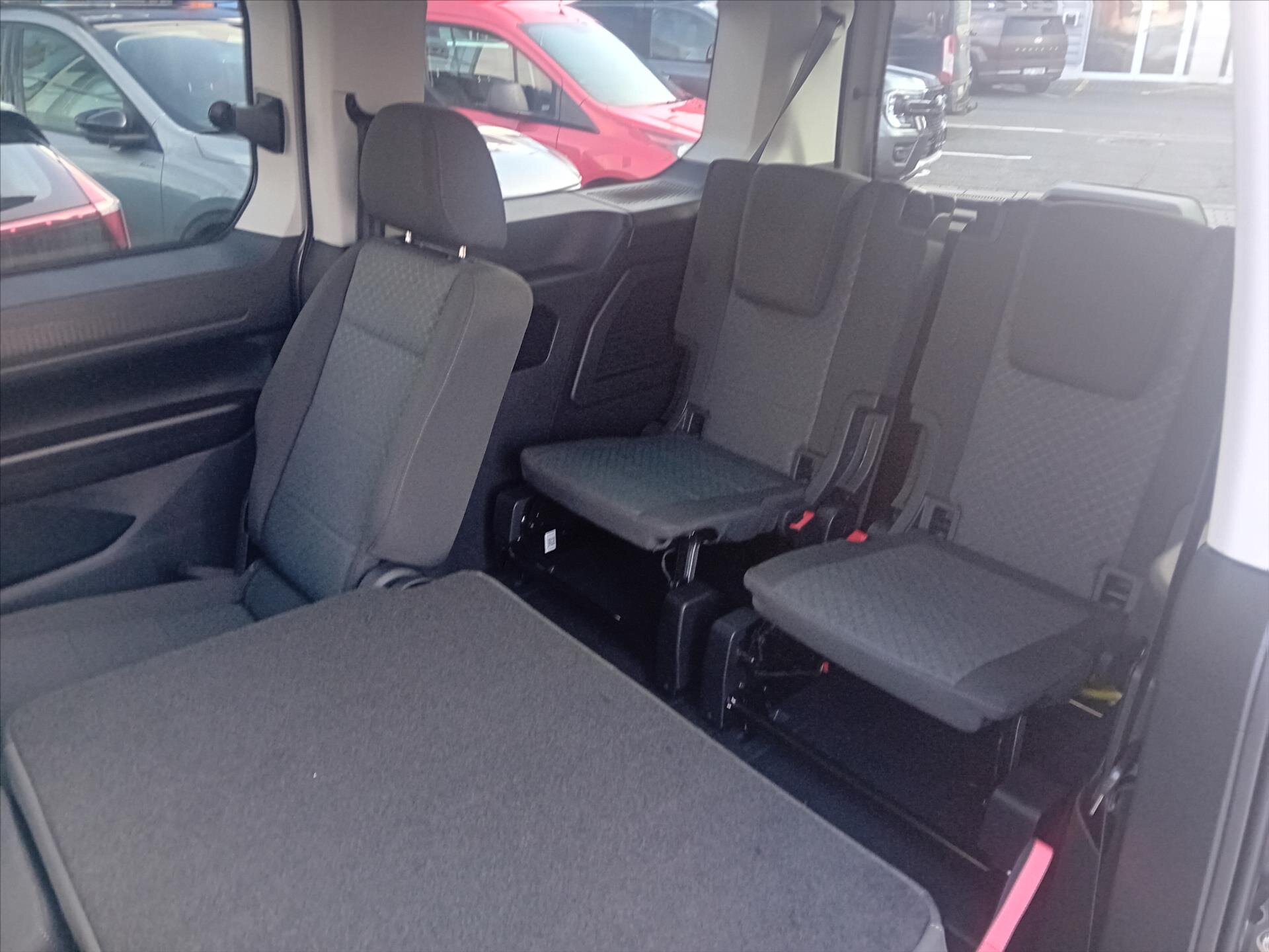 Ford Tourneo Connect Kombi 1,5 l 0