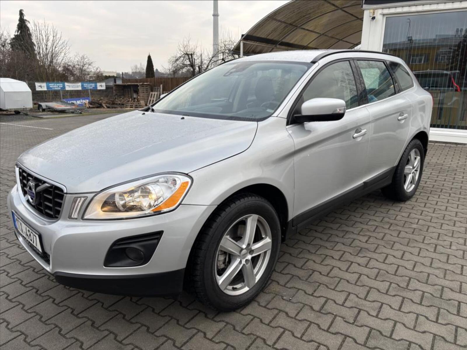 Volvo XC60 Ostatní 2,4 l 151 kw