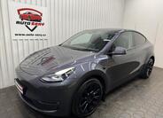 Tesla Model Y 2