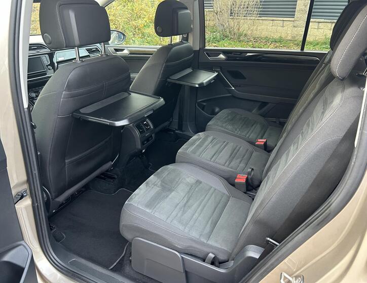 Volkswagen Touran 34