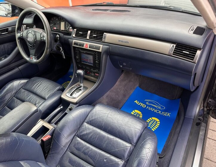 Audi S6 Kombi 4,2 l 220 kw