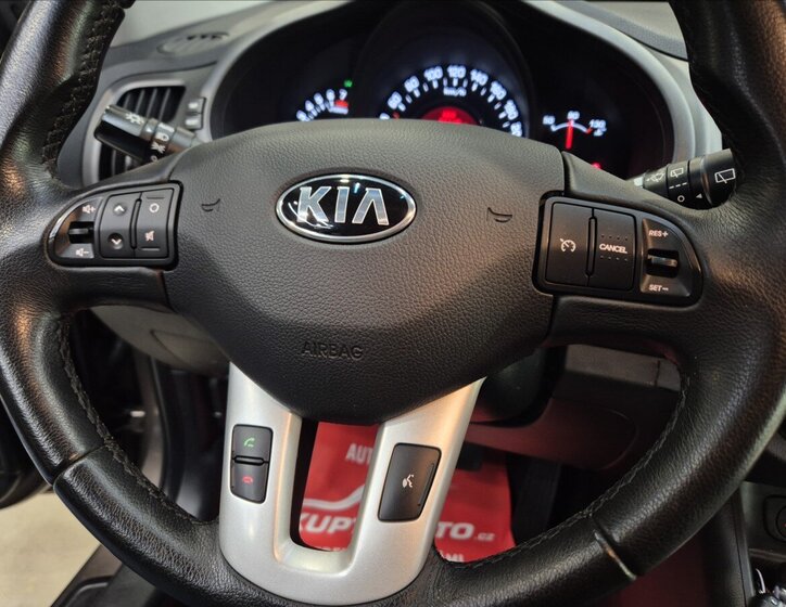 KIA Sportage SUV / Terénní 2,0 l 120 kw