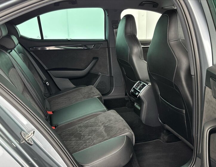 Škoda Superb Liftback 2,0 l 140 kw