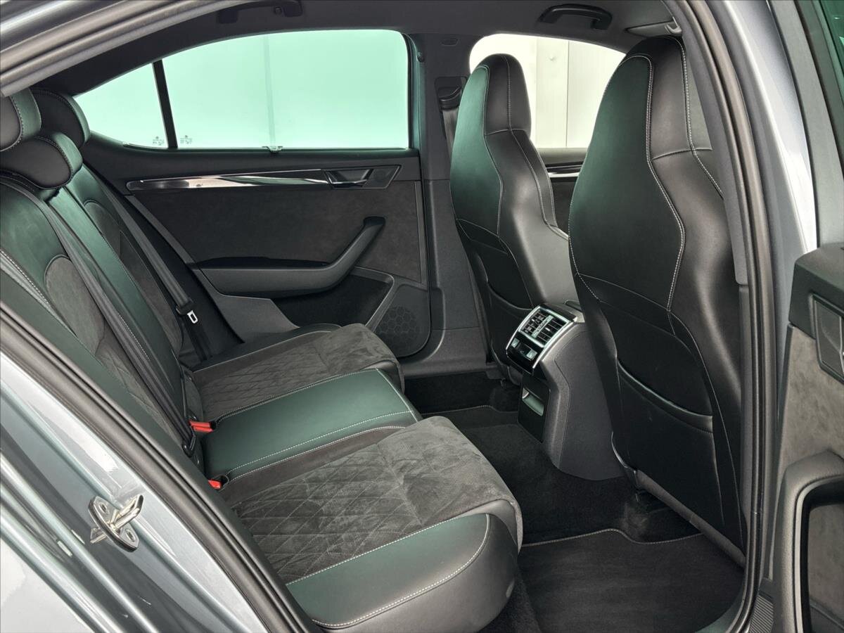 Škoda Superb Liftback 2,0 l 140 kw