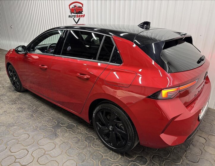 Opel Astra Hatchback 1,6 l 133 kw