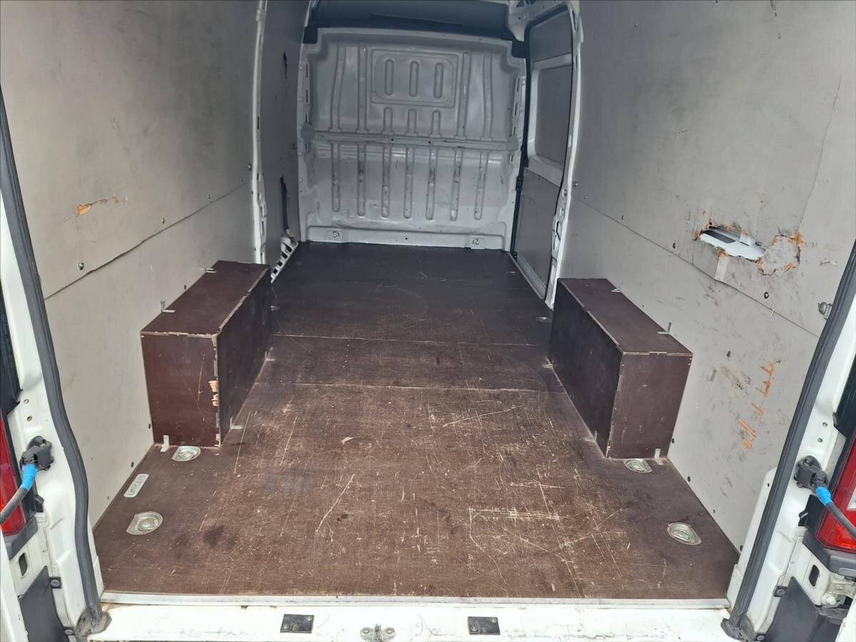 Peugeot Boxer Skříň 2,2 l 121 kw