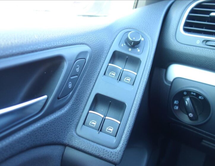 Volkswagen Golf Kabriolet 1,2 l 77 kw