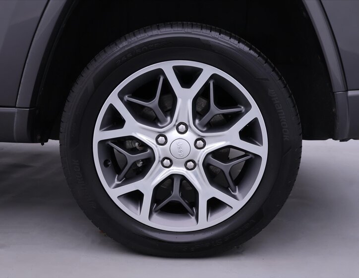 Jeep Grand Cherokee 33