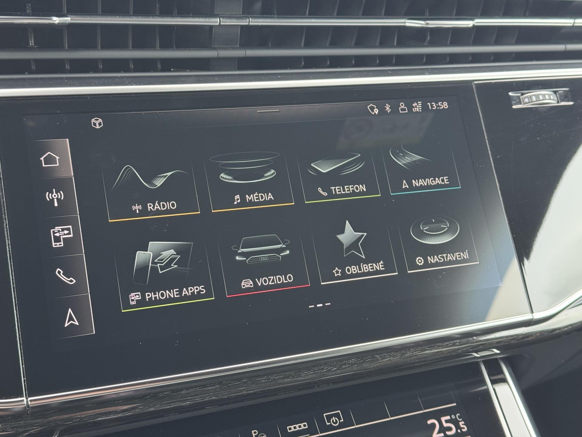 Audi Q8 SUV 3,0 l 210 kw