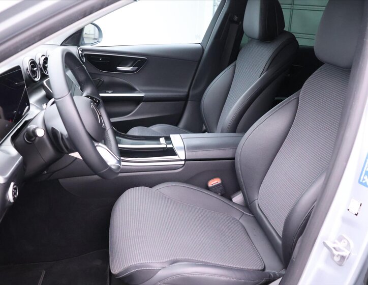 Mercedes-Benz Třídy C Sedan 1,5 l 150 kw