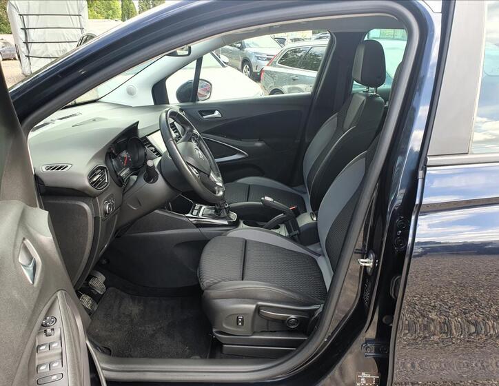 Opel Crossland X 9