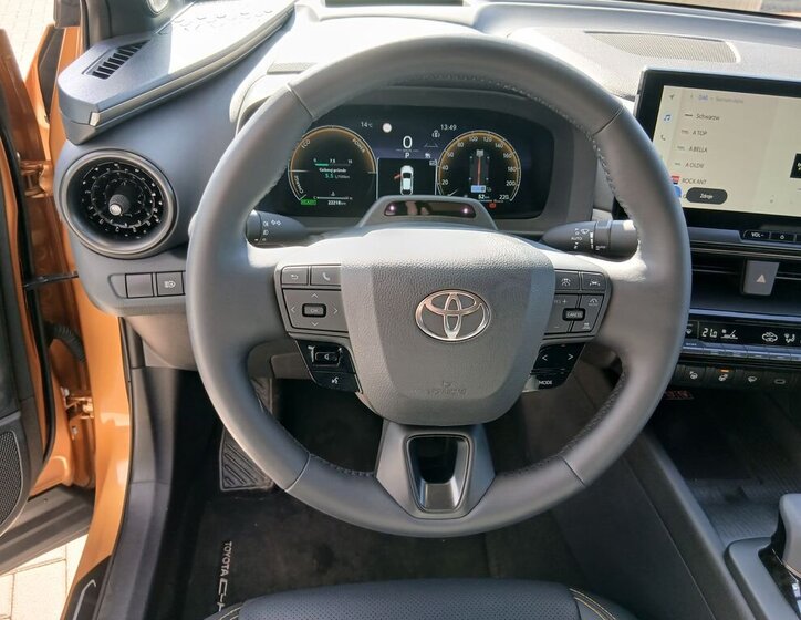 Toyota C-HR SUV / Terénní 2,0 l 112 kw