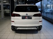 BMW X5 Kombi 3,0 l 210 kw