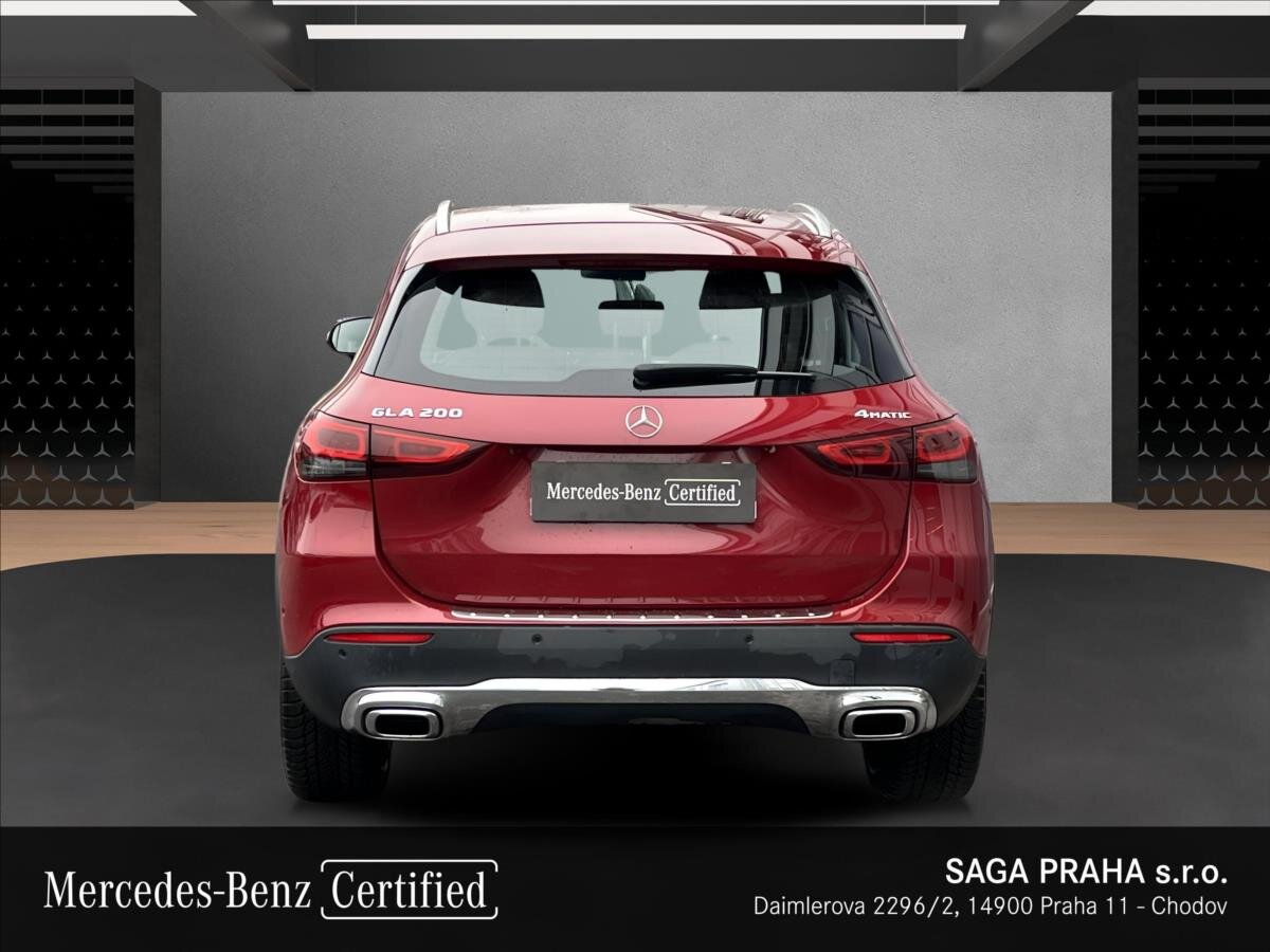 Mercedes-Benz GLA SUV 1,3 l 120 kw