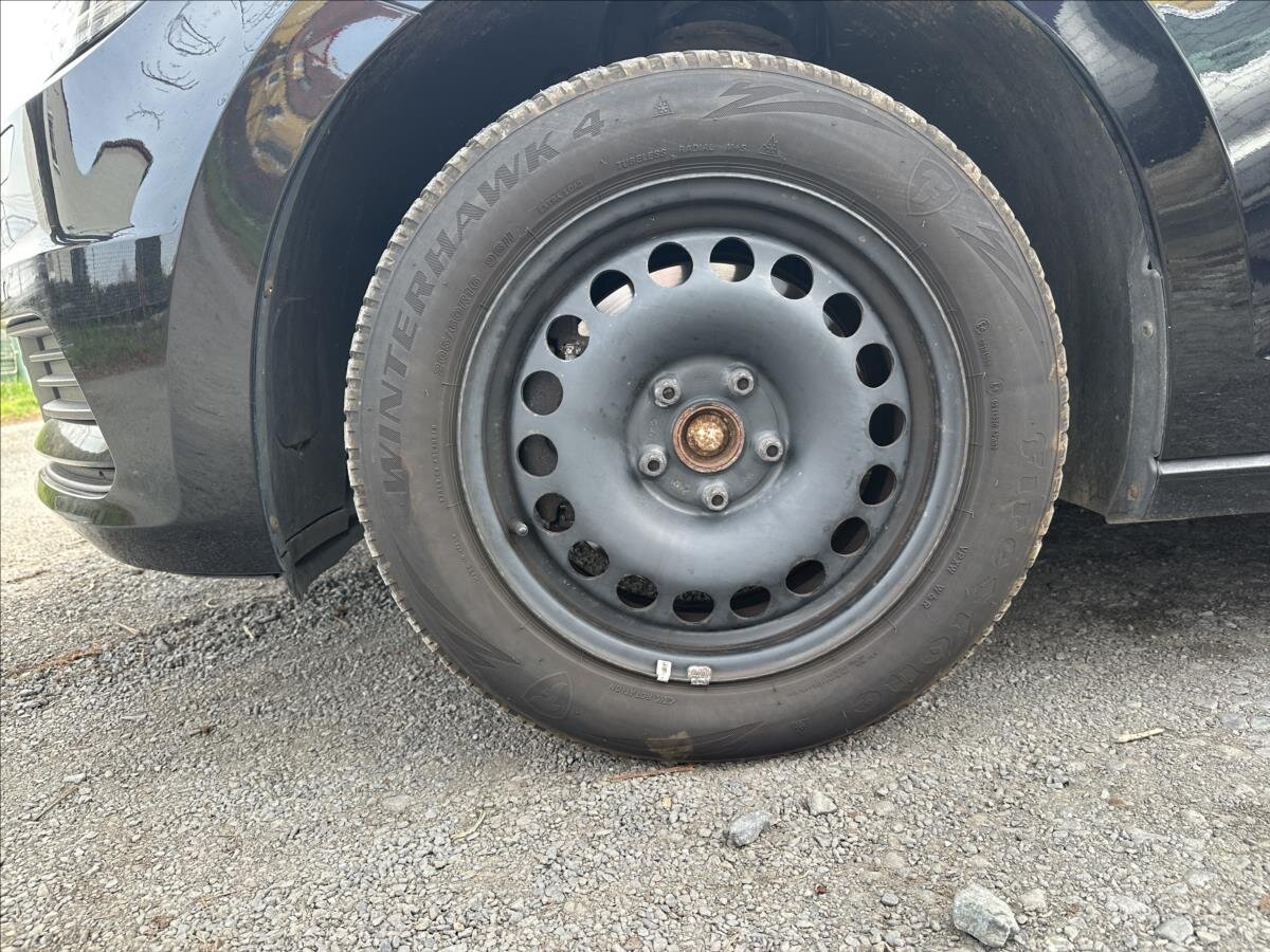 Volkswagen Touran MPV 1,2 l 81 kw