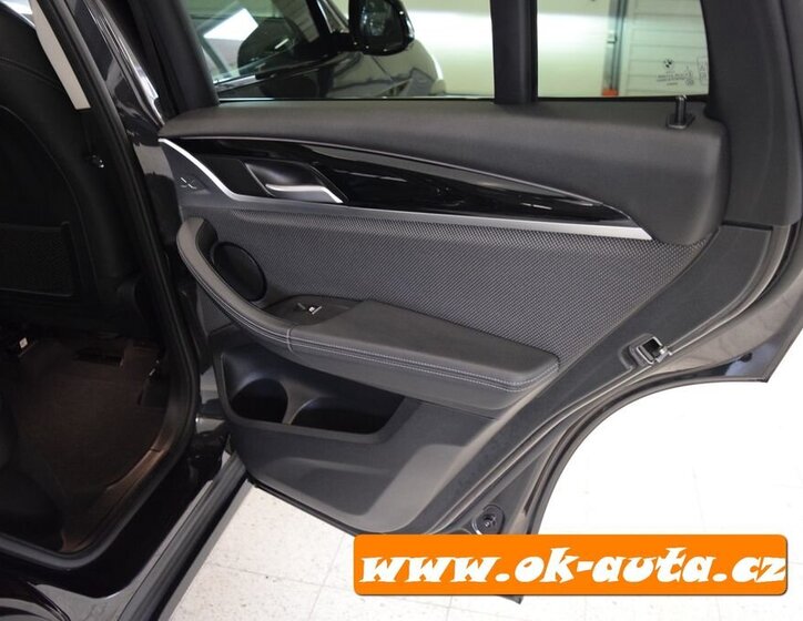 BMW X3 SUV 2,0 l 140 kw