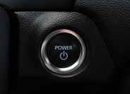 Toyota RAV4 SUV / Terénní 2,5 l 225 kw