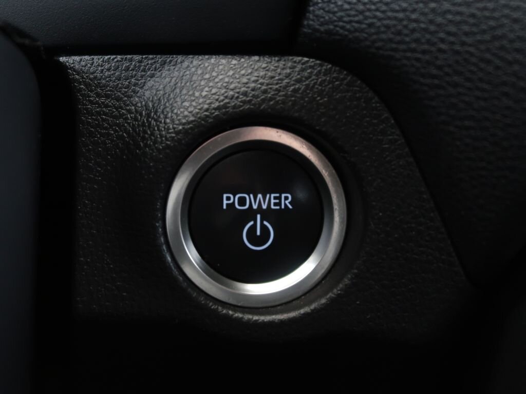 Toyota RAV4 SUV / Terénní 2,5 l 225 kw