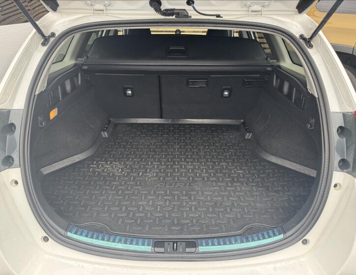 Toyota Auris Kombi 1,6 l 97 kw