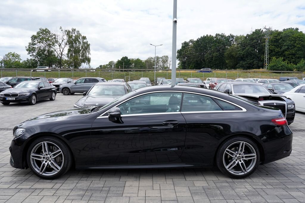 Mercedes-Benz Třídy E Kupé 2,0 l 180 kw