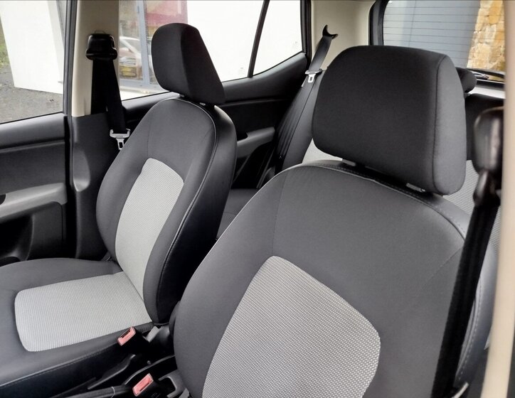 Hyundai i10 Hatchback 1,1 l 49 kw