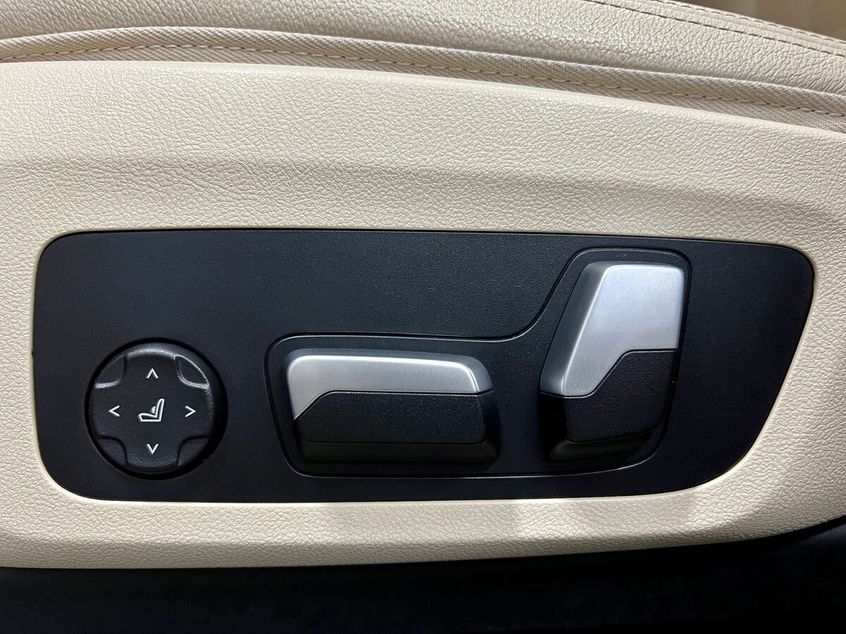 BMW X3 SUV 3,0 l 210 kw