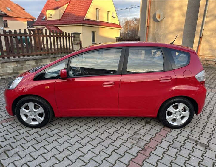 Honda Jazz Hatchback 1,2 l 66 kw